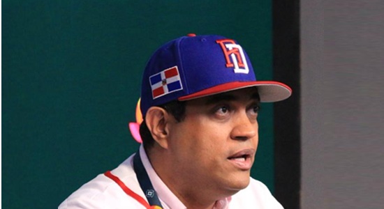 Decoride's tweet image. Ministro de Deportes agradece trabajo de selección de béisbol

saturno.com.do/nacionales/202…

Cruz afirmó que el equipo representó al país con dignidad

#clasico #equipo #dignidad @miderecrd @kelvincruzrd   #saturno #saturnodigitalrd #saturnoticias #Italia