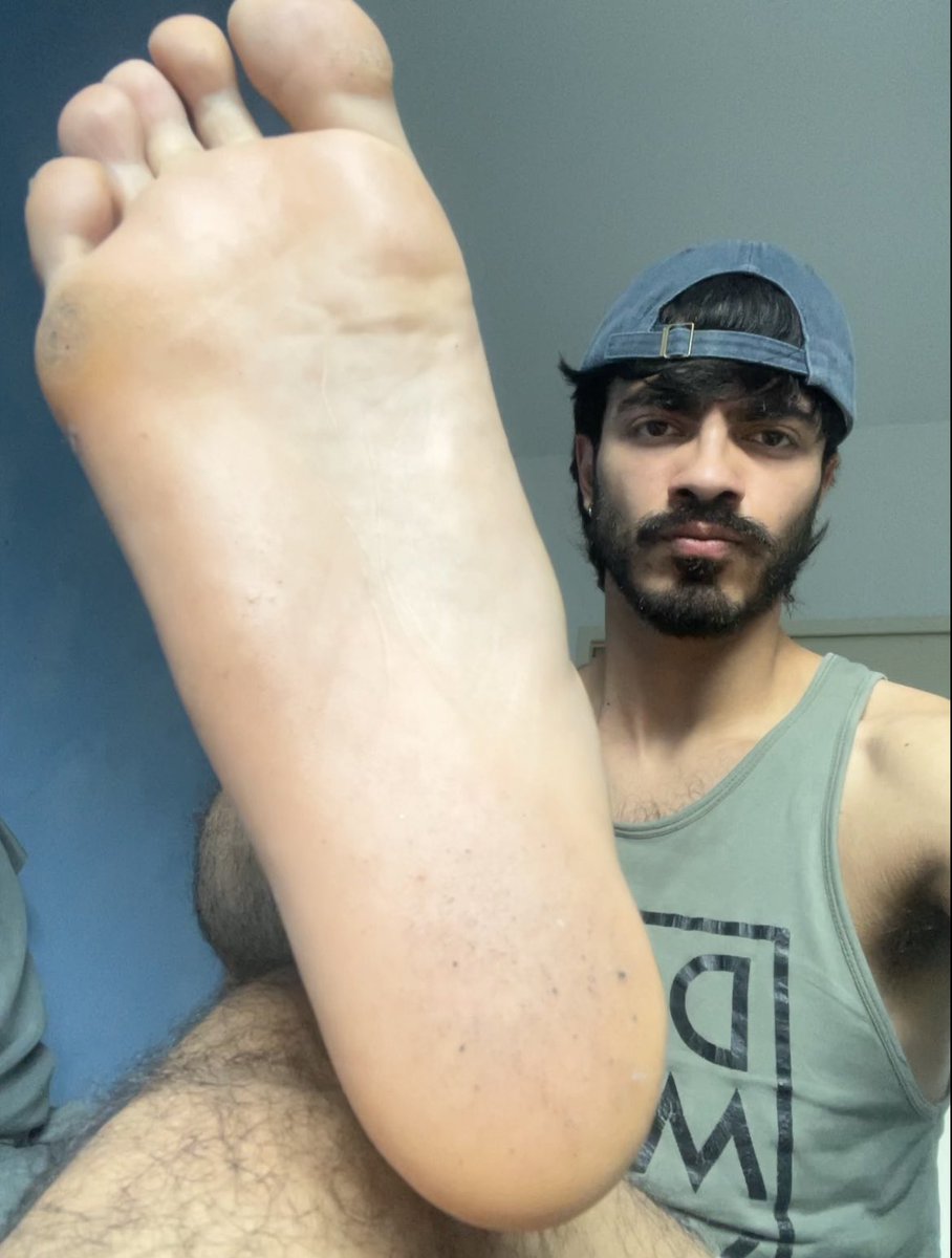 ALPHA FOOT GOD LUKE🦶🏼 tweet media