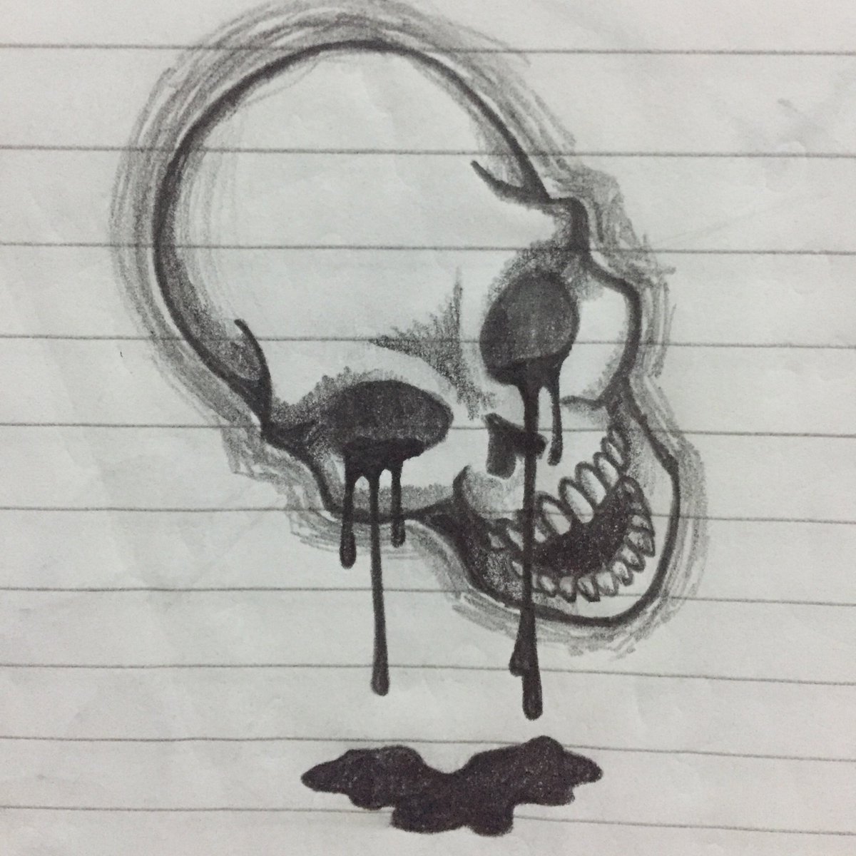 Scarcha_d's tweet photo. Sketchbook Studies: Skulls &amp; Dark Fluid
(2018-2019) https://t.co/PA8NhagZ33