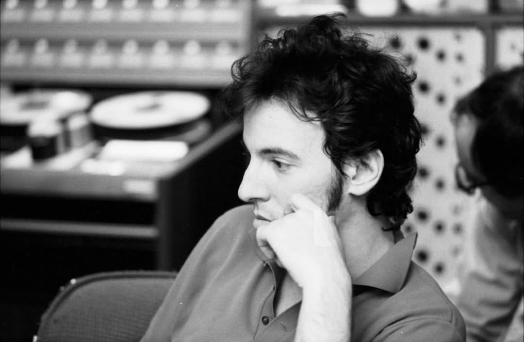 LOVElSPOWER's tweet image. river era bruce looks like a beautiful frail bird