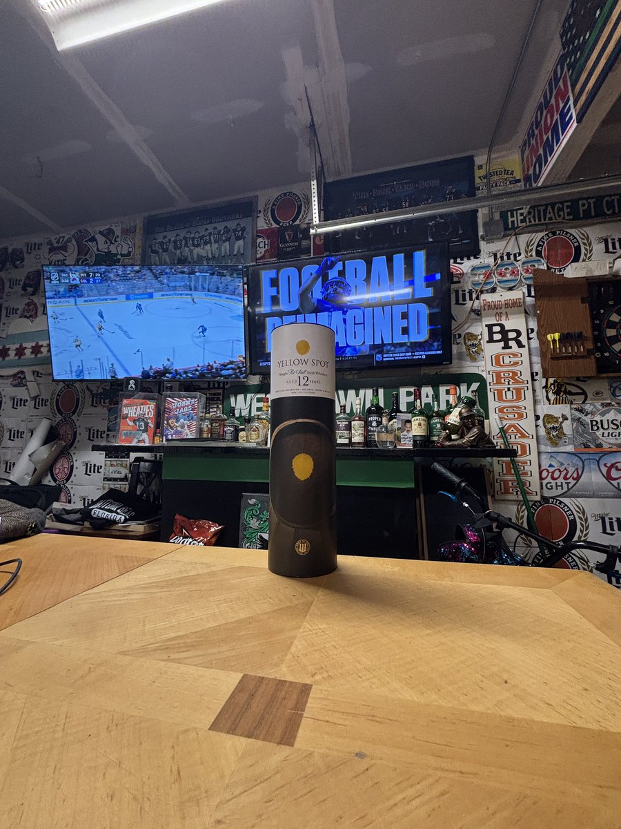 JohnMcGlynn75's tweet photo. Look what I got as a St. Patrick’s day gift !
I got some good friends🍻
#YellowSpot
#Midleton https://t.co/xLeyFvzb7n