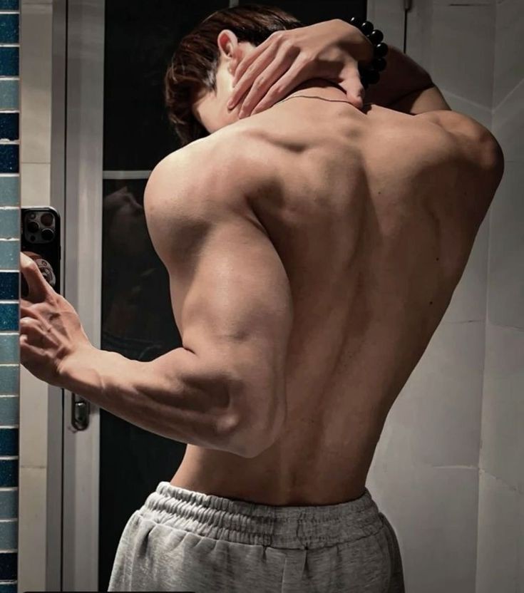 𝑩𝒂𝒏𝒈, 𝑫𝒊𝒌𝒕𝒂 — tweet media