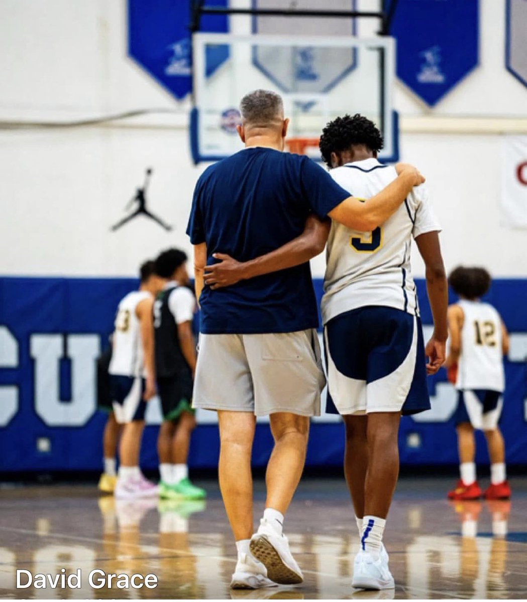 David Grace tweet media