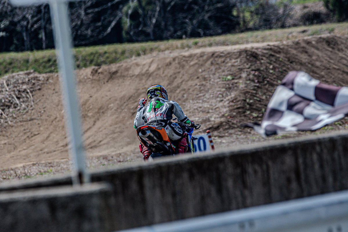 HSR Trophyロードレース選手権　第1戦

予選：1位
決勝：1位

600デビューレースでポールトゥーウィンを達成することができました！

予選では目標タイムも出すことができ良かったです。

次戦はPOLISPA第1戦、しっかり準備していきます🔥