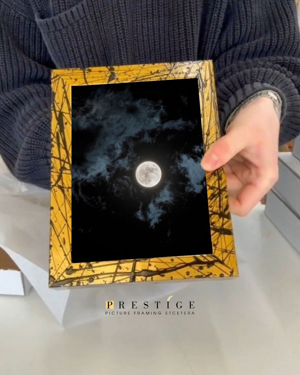 Custom Framing tweet media