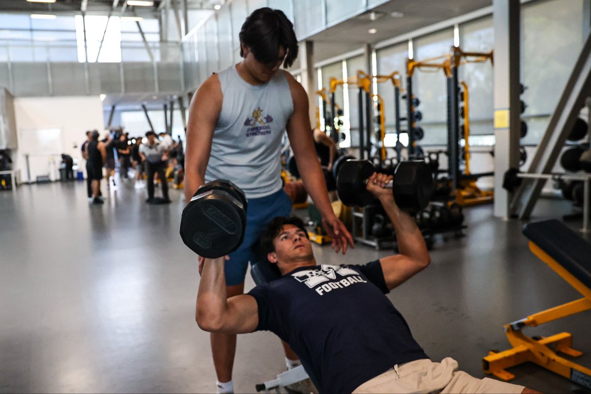 Nicole Noel Photography LLC tweet media