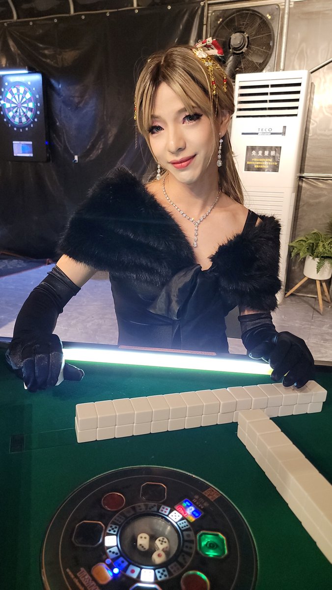 Sumii 舒密 tweet media