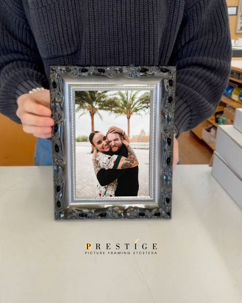 Custom Framing tweet media