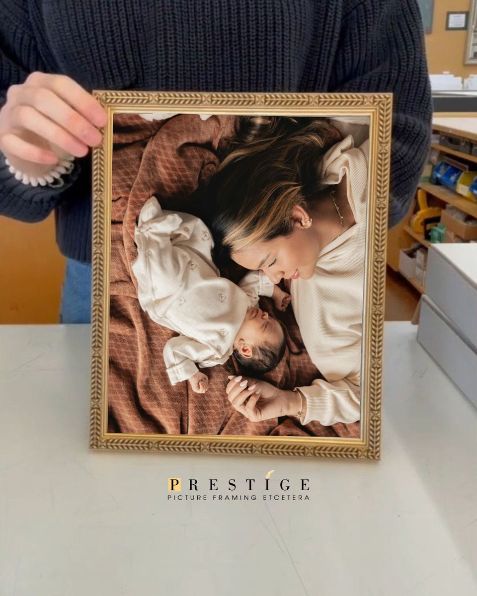Custom Framing tweet media