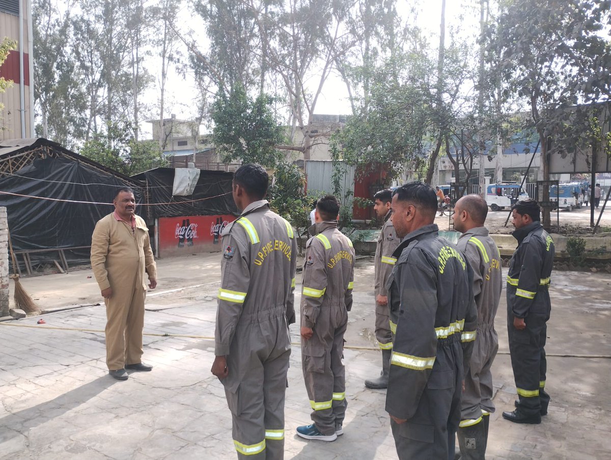 BAREILLY FIRE AND EMERGENCY SERVICES tweet media