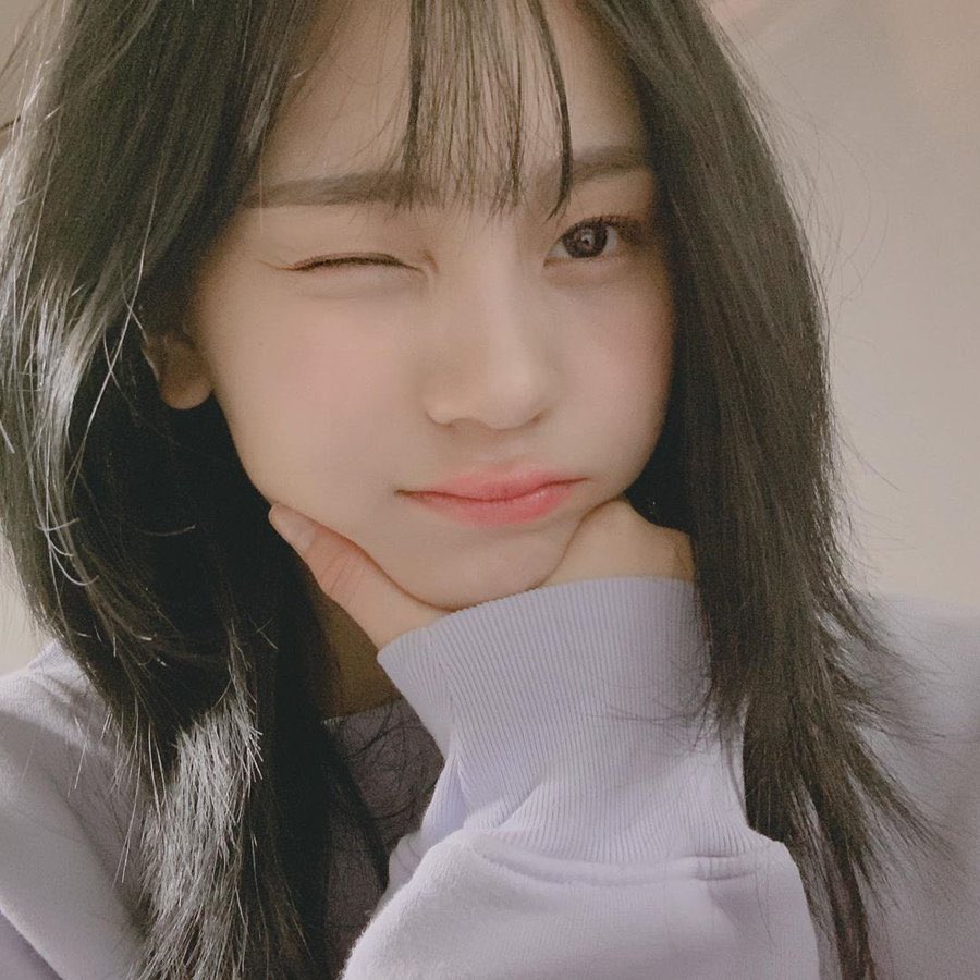 김예원 얼굴 tweet media