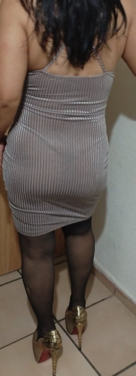 hotwife slut 🦊 tweet media