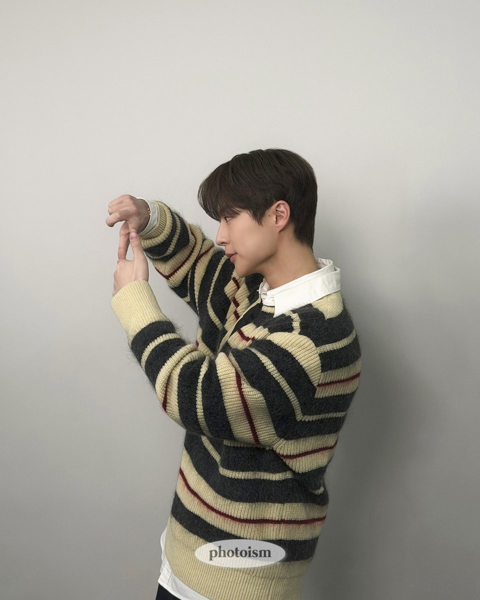 PHOTOISM BEHIND tweet media