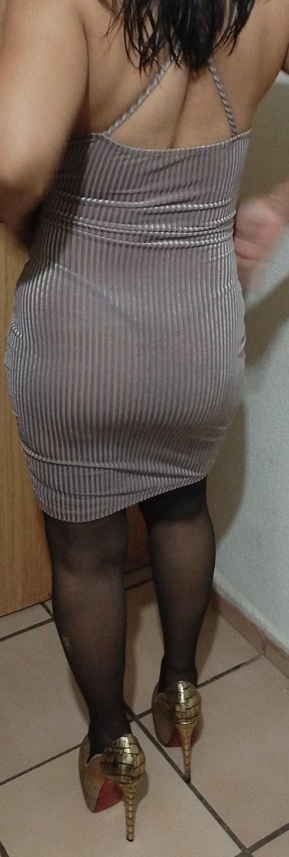 hotwife slut 🦊 tweet media