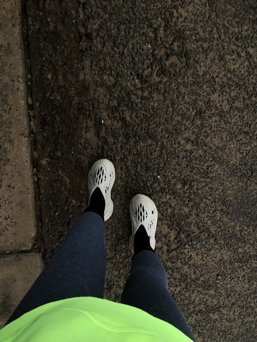 LephoiMaleshoa1's tweet photo. -There Was This Thing About Today’s Run 🤏🏾🤍🏃♀️
#HaReMatheng
#Toprunners https://t.co/BVUSlPcOXk