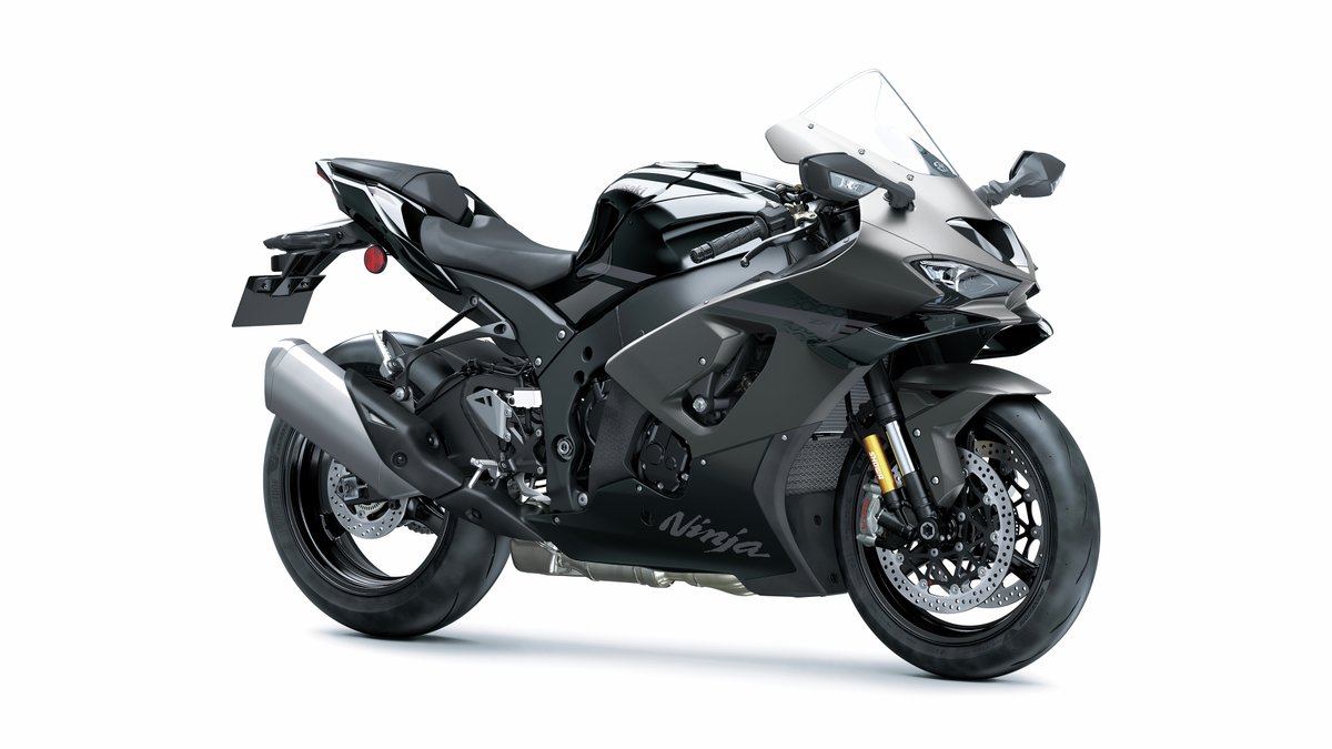Kawasaki_JPN's tweet photo. 【Ninja ZX-10R/10RRモデル特性・販売予定価格のご案内】
2026年夏頃に国内導入予定の「Ninja ZX-10R/10RR」
モデル特性・販売予定価格について、特設ページからチェックしてみてください！

■特設ページはこちら
https://t.co/GEEvcVjmtX
※発売予定日や主要諸元は、決まり次第お知らせいたします。 https://t.co/DklciBokBT