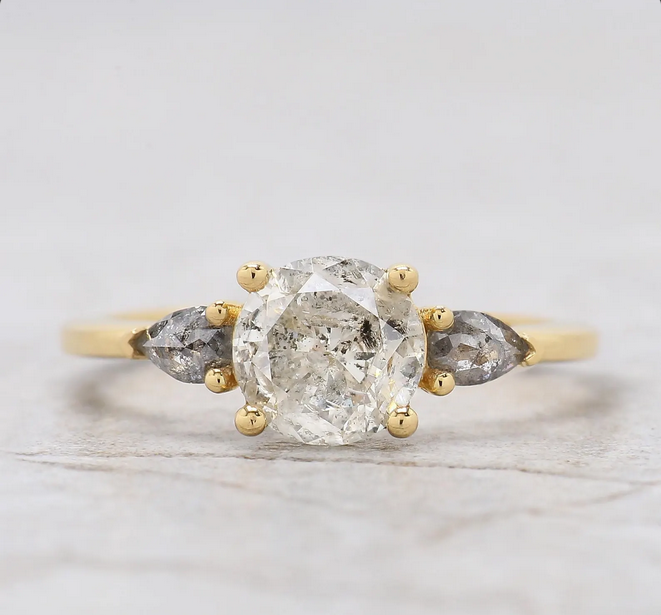 FDJewels's tweet image. Round White-H Color Diamond Ring 1.00 Ct 6.40 MM Round Shape Diamond  Wedding Ring Three Stone Ring Engagement Ring Gift For Her KDL2664

ETSY: etsy.com/in-en/listing/…

#RoundDiamondRing #WhiteDiamond #HColorDiamond #RoundShapeDiamond #ThreeStoneRing #WeddingRing #EngagementRing