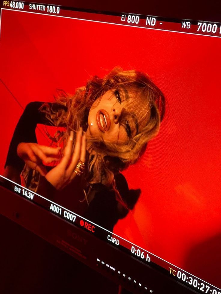 Addison Rae Charts tweet media