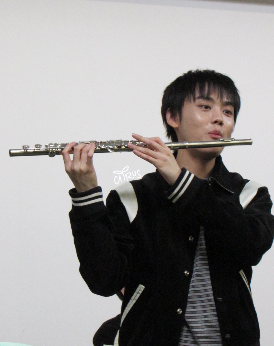 citrusoncrack's tweet image. 260315 JUMP UP 팬싸

Oh he has never seen a flute player in his life LMAO

#TAG #ONEPACT #태그 #염태균 #원팩트
