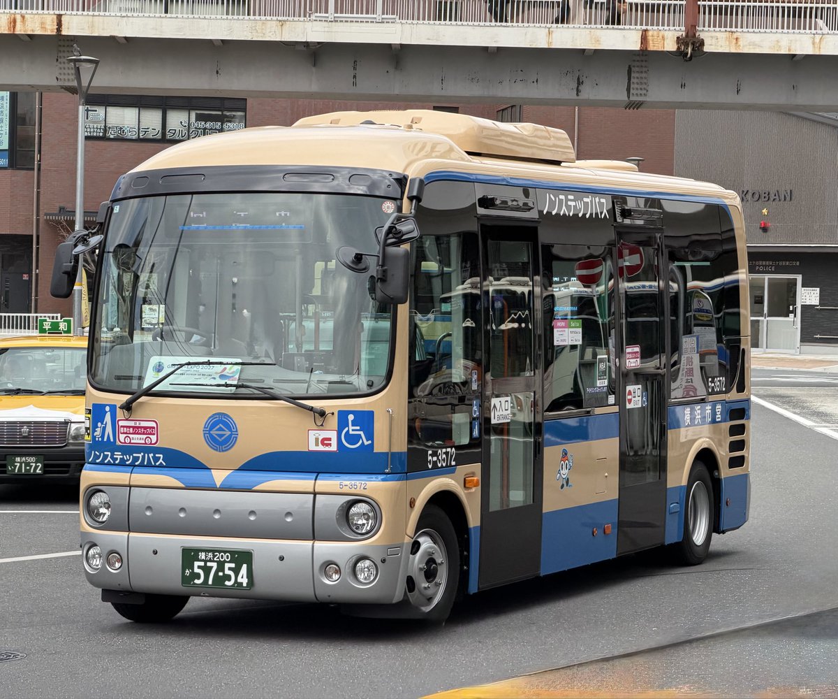 2026/03/17 横浜市営バス 8-3965 5-3572 5-3574 2-3368 #横浜市交通局