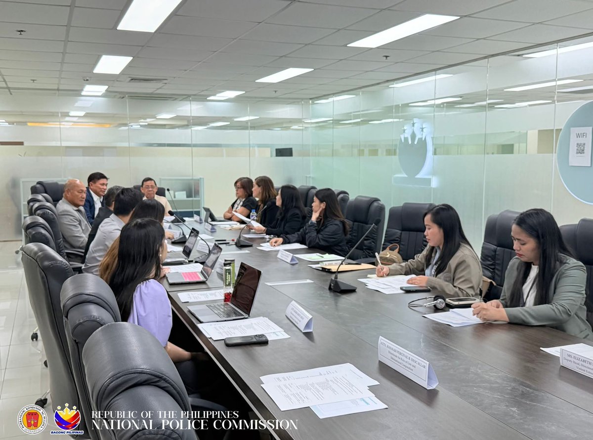 NAPOLCOM tweet media