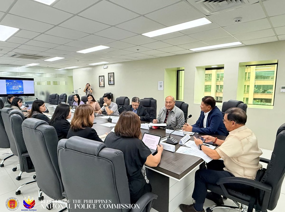 NAPOLCOM tweet media