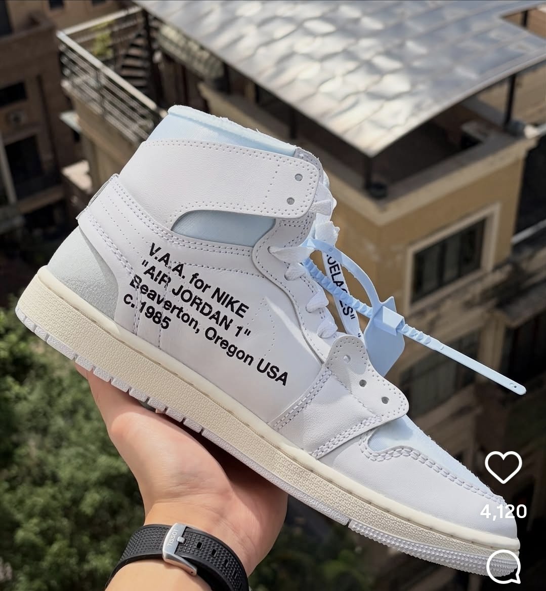 fabo1115's tweet photo. @WWE @WWERomanReigns @WWERomanReigns I seen you wore the Union Frags dope! But the next time you pop out hit em wit these! And make sure you show em off UCE! https://t.co/ayzDRnVeo3