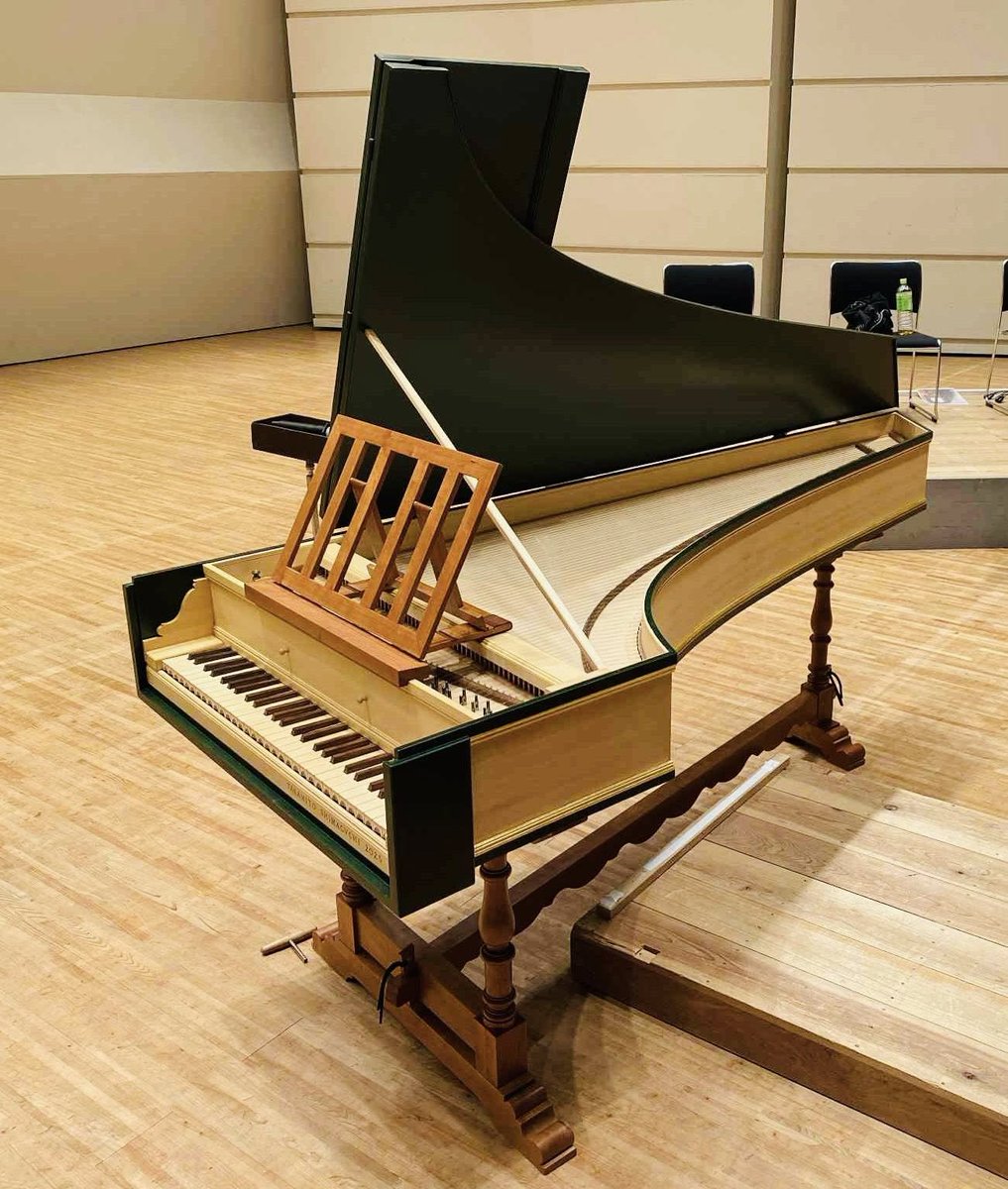 clavichordium's tweet photo. 次の本番は3/22、イル・メルロです！
昨年好評いただいたルッツァスキ���マドリガーレの演奏会を宮城県で演奏します。うた・リコーダー・ヴァイオリンに加え、島口孝仁さんの新作イタリアン・チェンバロの瑞々しい音色も楽しめます。近隣の方は是非お越しください！
https://t.co/Vygf1SiYY2 https://t.co/WZTOHPEpwV
