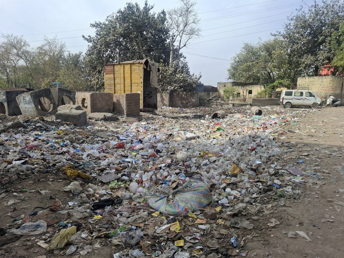MihikaShahh's tweet image. After an 'intern' in #Faridabad stirred storm on social media with posts on the city's sanitation and roads, HT did a spot check and found no action has been taken by @MCF_Faridabad @cmohry @NayabSainiBJP #intern #sanitation #roadsafety

hindustantimes.com/cities/gurugra…