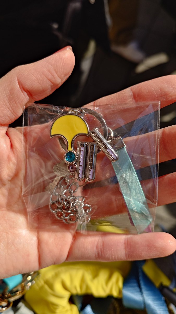 sax626's tweet photo. 【交換】USJ ユニバ コナン コレクタブル ヘアゴム チャーム
譲:ヘアゴム→キッド2
チャーム→灰原哀

求:ヘアゴム→松田陣平>萩原研二
チャーム→萩原研二

まとめて希望
本日16時まで現地での手渡し可能
郵送>別日手渡し(梅田は要相談)
5/23、5/24コナコンでの手渡し可 https://t.co/ieIU4oEzEs