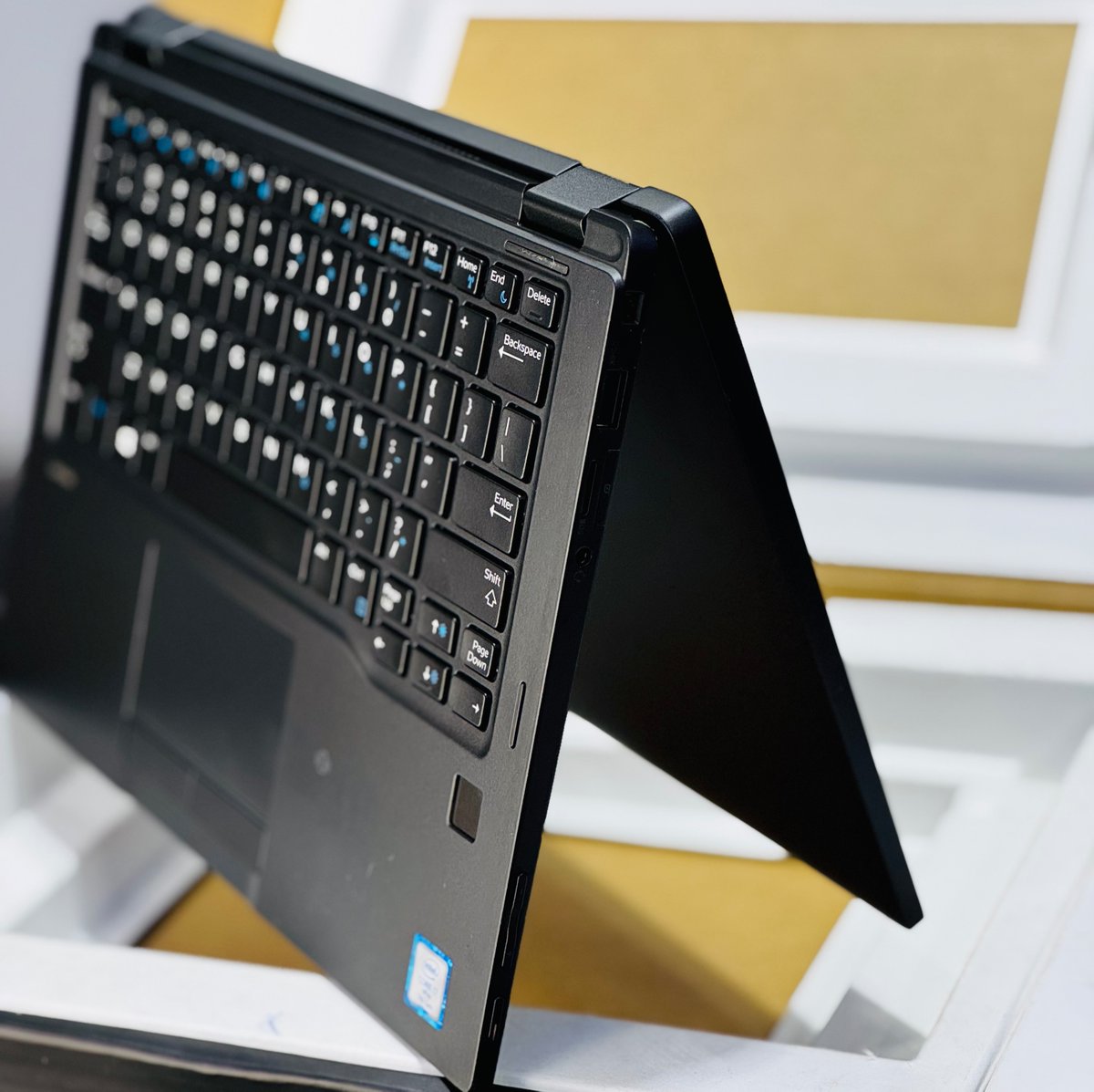 MarleyDevices's tweet photo. Match your ambition all time with a Laptop
Ultra-sleek, ridiculously powerful, and ready to deliver.