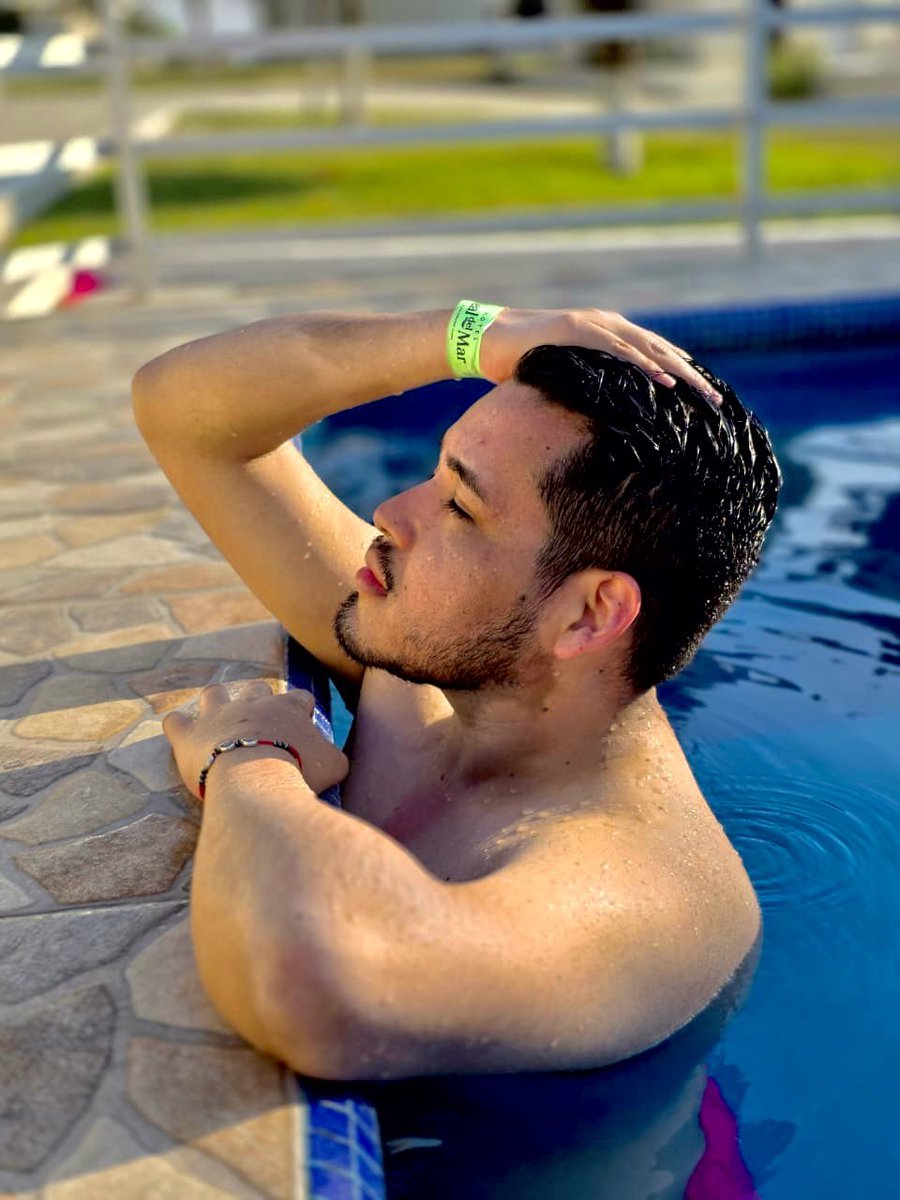 FreedRivera's tweet photo. Happy Birthday To Me 🩵🐘
Felices 26 🤞🏻✨ https://t.co/NejbVMF4ML