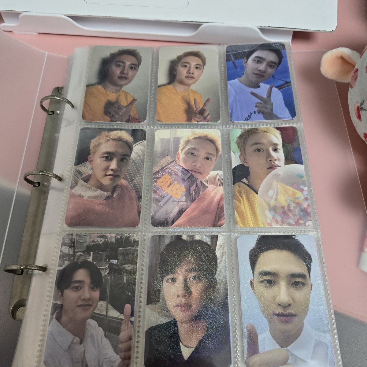 kgfg05's tweet photo. 엑소 EXO 디오 경수 포카 엑소 인형 all 판매
인형+포카 all : 택배비 포함 10.0
➡️ 포카 뒤에 하자 색바램 있어서 싸게 팔아요!!
➡️ 한국 주소 있는분만!!

sell exo 포카 엑소콘서트 시우민 수호 백현 찬열 디오 경수 카이 세훈 xiumin suho lay baekhyun chen chanyeol kai sehun https://t.co/N8xXy0wdV1