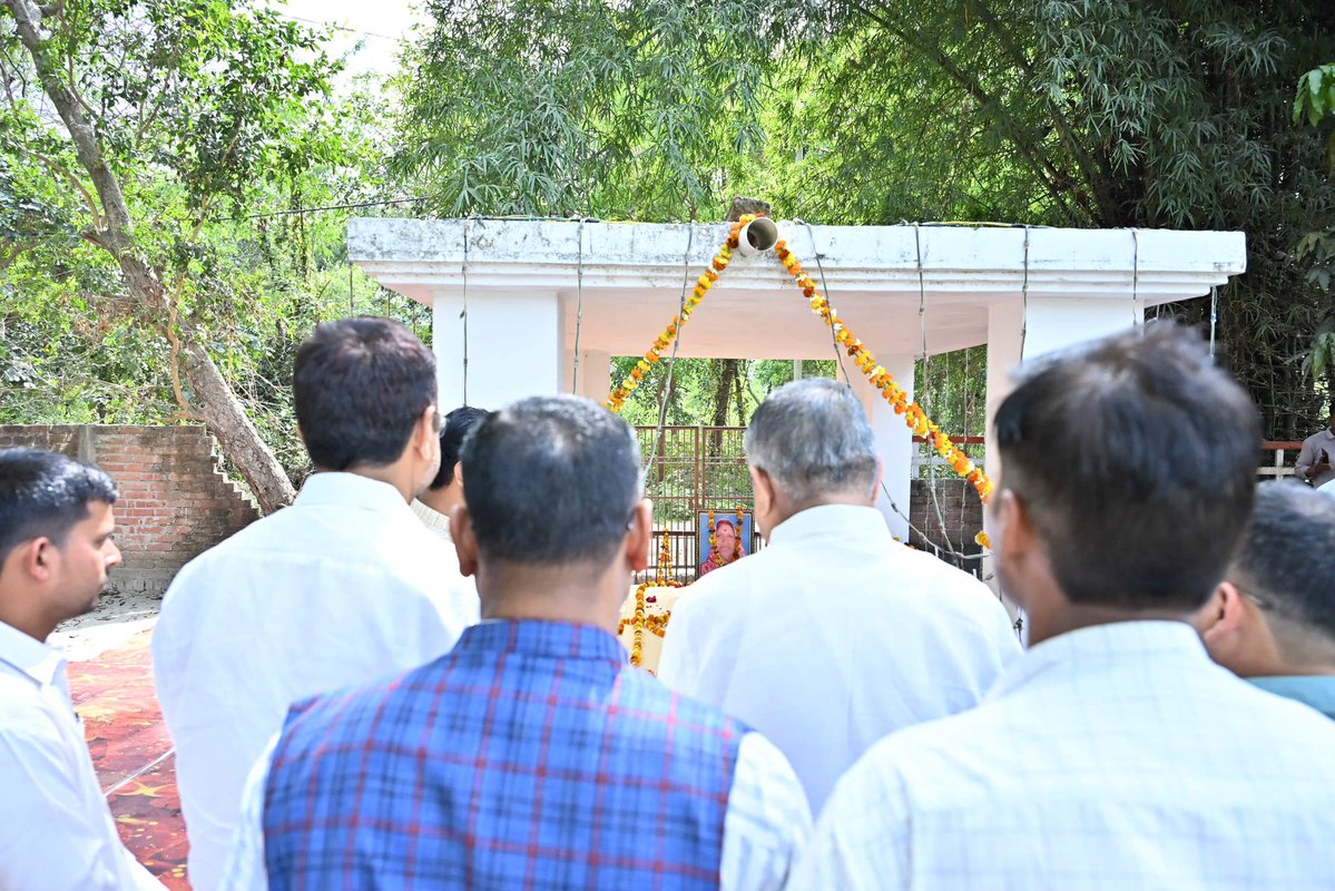 Prem Narayan Pandey tweet media