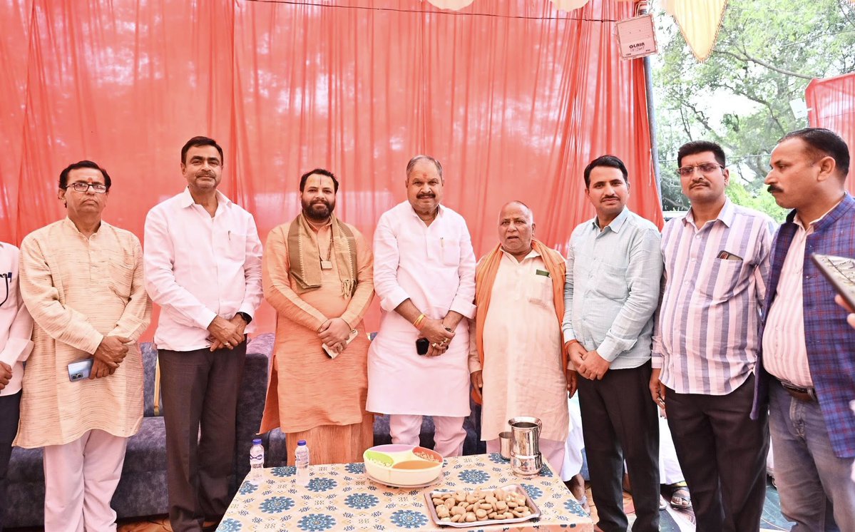 Prem Narayan Pandey tweet media