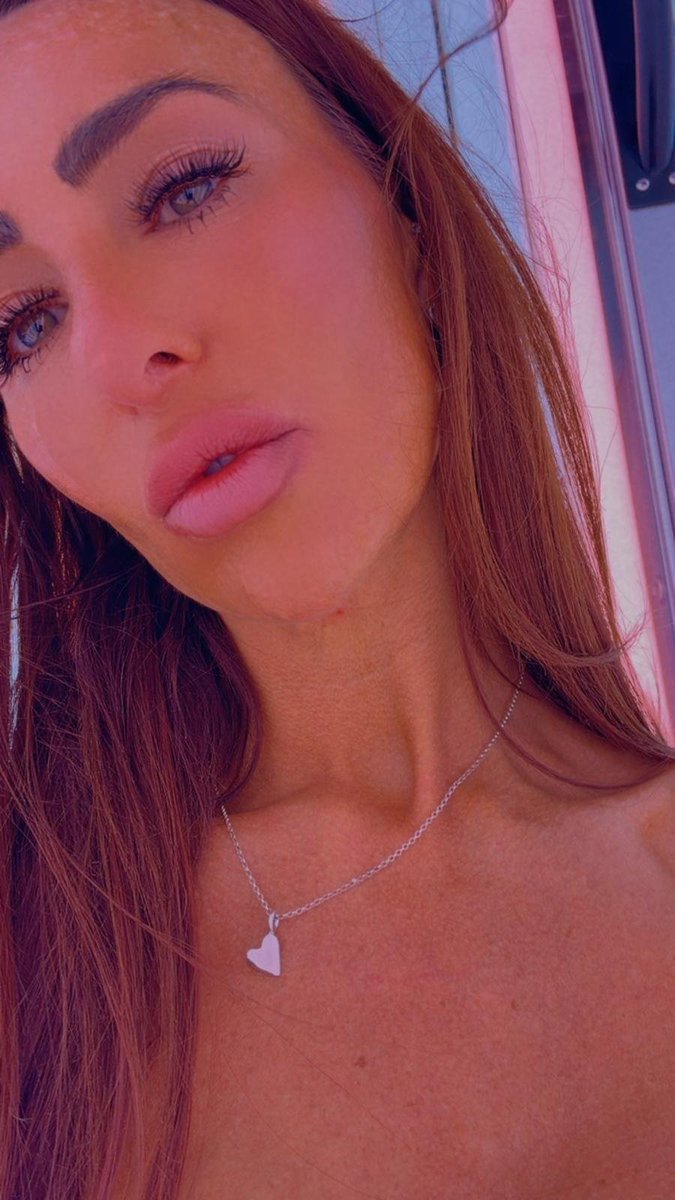 Lilymay218968's tweet photo. I chat to a different kind of #dirtybastard in the mornings xx
DM me #phonewank #wankchat #silent calls
£5 per minute xxx
https://t.co/JSu0Jad2XJ https://t.co/LswU7O5MjF