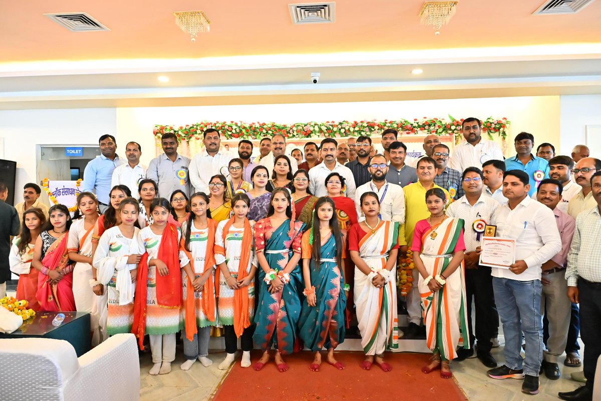 Prem Narayan Pandey tweet media