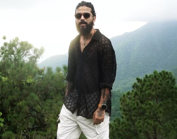 WhosThat360 tweet media