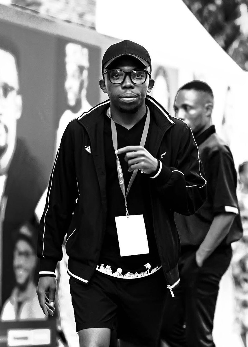 Promise Akpan - Brand Designer tweet media