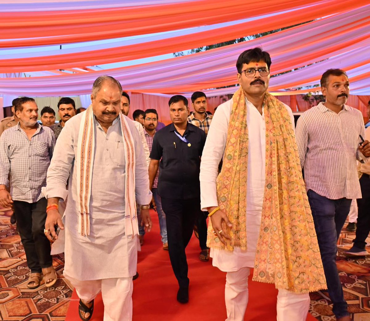 Prem Narayan Pandey tweet media