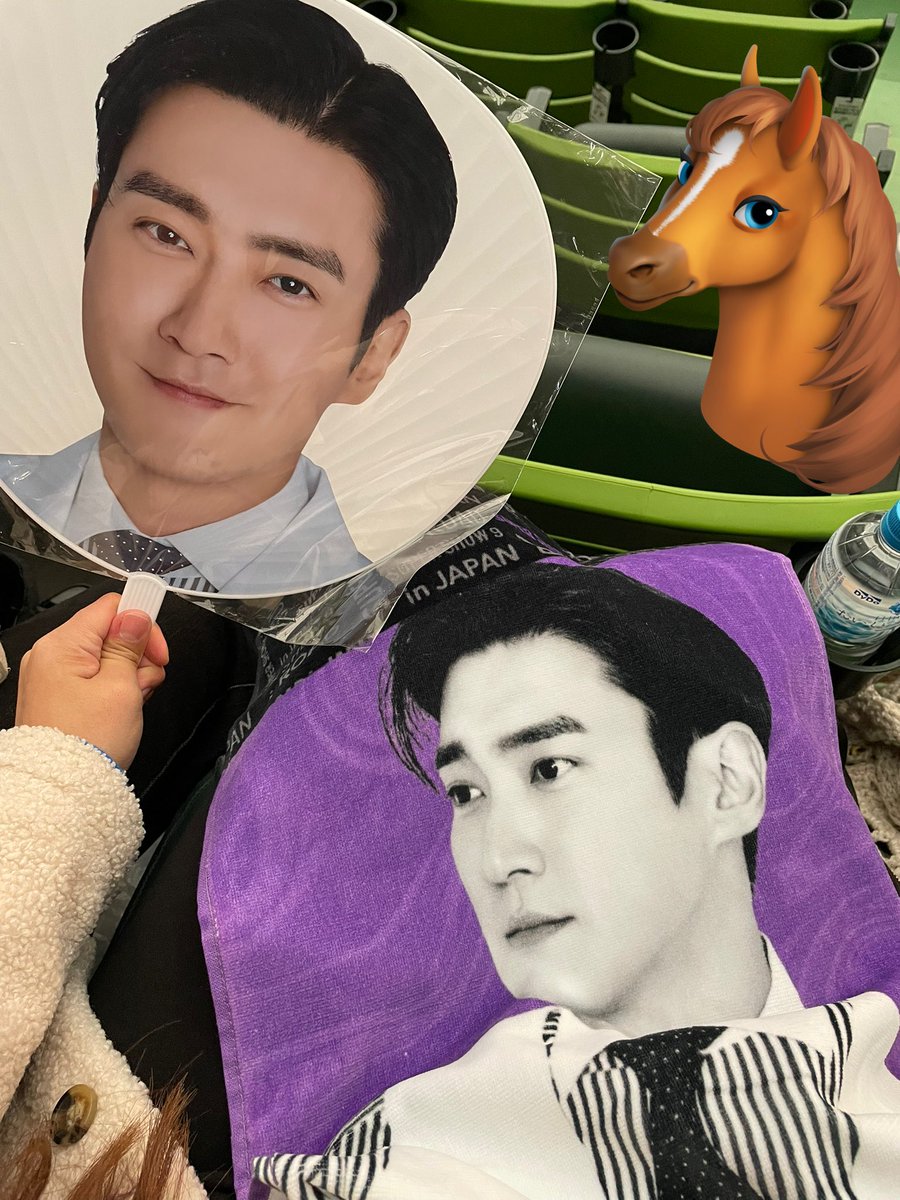 mi___926's tweet photo. 2023.0317スパショ9から3年。私がsuper juniorの現場に初めていって、底が見えない沼にハマった記念すべき日🖐🏻💙✨まだまだ推し事ルールに疎いし無知なことだらけだけど、自分のペースで気楽に楽しく推し事楽しみます🫱🏼‍🫲🏻💙みんなが平和に楽しく推し事できますよーに😌（最近の色々を込めて） https://t.co/Do50zsnL4W