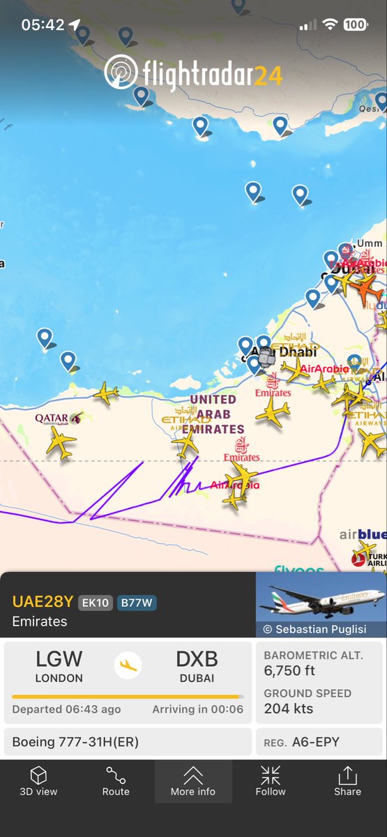 OliveAndLou's tweet photo. @flightradar24 what’s the reason behind these flight paths? https://t.co/JNzEOByS3U