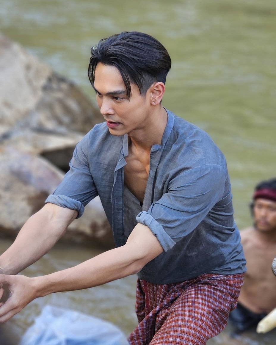 พ่อเมือง ❌
ก้านกล้วย ✅

พระนเรศกับพ่อเมือง (พลายดัมโบ้) 

📸 พี่ต๋อน 

#หงสาวดี #TheLastDuel
#ตรีภรภัทร #treporapat