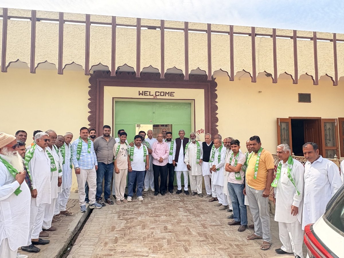 ProfSampatSingh's tweet photo. नलवा हल्के के गांव कालवास में बंपर ज्वाइनिंग।  साथियों को 23 मार्च को नरवाना में होने जा रहे युवाओं के शहीदी दिवस सम्मेलन का न्यौता दिया। भारी संख्या में ग्रामवासियों ने इनेलो परिवार में आस्था जताई 🙏
#INLD #NALWA 
#Haryana @AbhaySChautala 
@OfficialINLD 
@SavitLamba https://t.co/F7gZfjYITQ