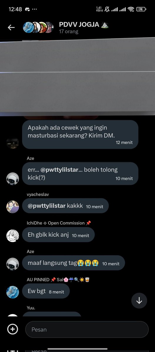 pwttylilstar's tweet image. TW // Pelecehan seksual 

Halo Pandavvarna saya meminta bantuannya untuk mereport akun @a22eua . Dia masuk ke grup Pandavvarna yang mau ke Comipara dan mengirim video tidak senonoh. bukti saya lampirkan dibawah.