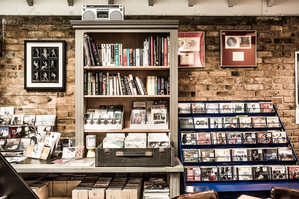 UK Record Shops tweet media