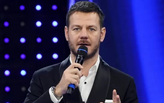 trash_italiano's tweet photo. I giudici del serale di #Amici25 sono Alessandro Cattelan, Gigi D'Alessio, Elena D'Amario e Cristiano Malgioglio. 

Fonte: Adnkronos https://t.co/gUK0lgUbAU