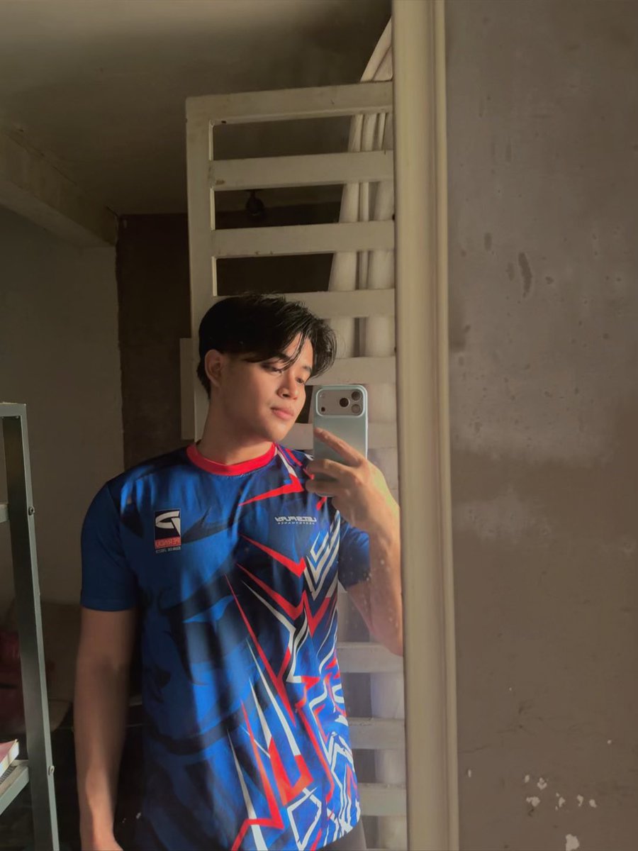 𝐀𝐬𝐡 tweet media