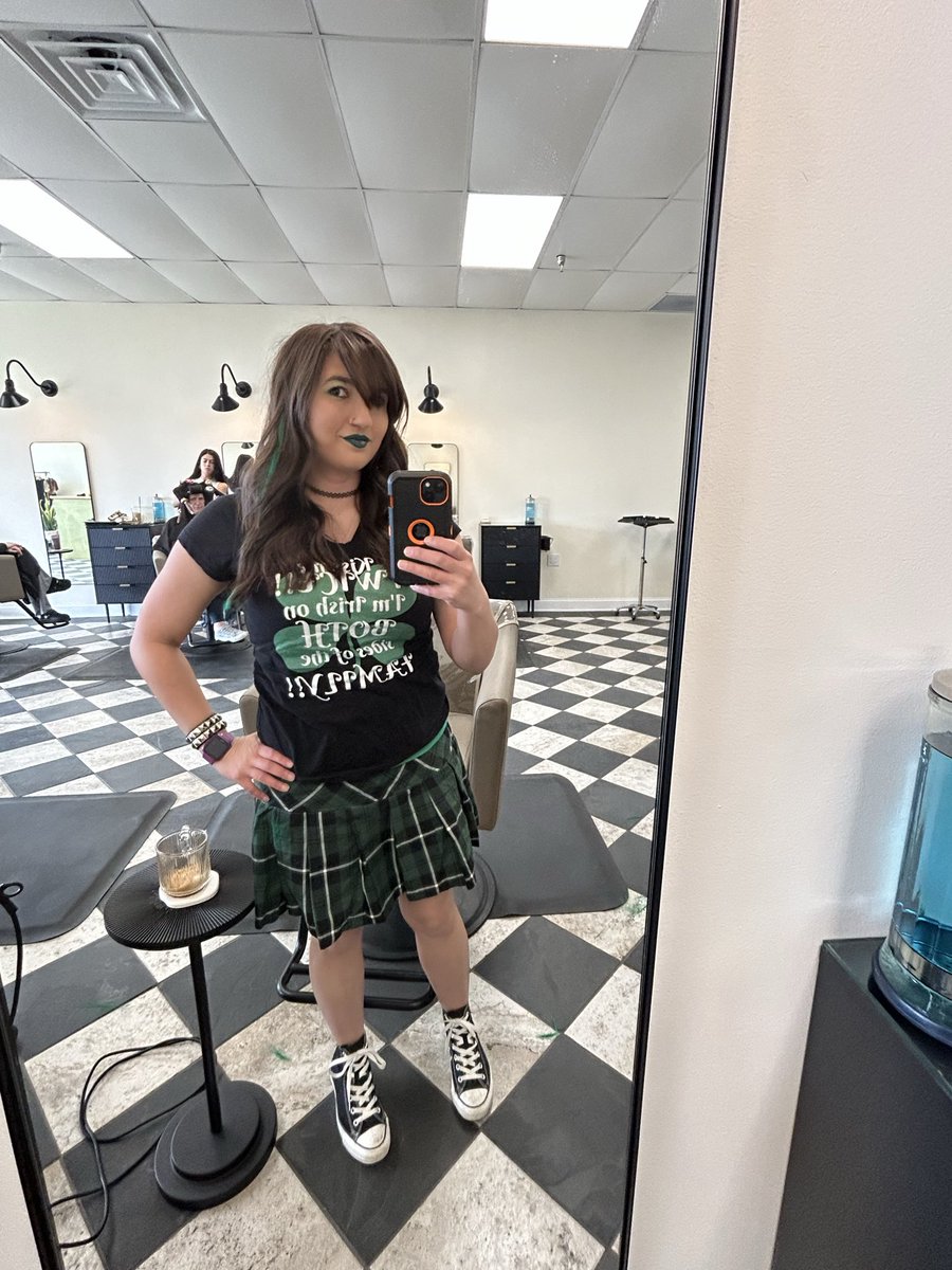 ConservativeGG3's tweet image. Talk about a Transformation Tuesday!! 

Y’all saw my outfit from Saturday’s bar crawl. I wore the same outfit at the same bar crawl 3 years ago. 

The difference is amazing and it’s motivating me to keep going hard in the gym! 😍💪🏼🍀🇮🇪🖤

#StPatricksDay #TransformationTuesday