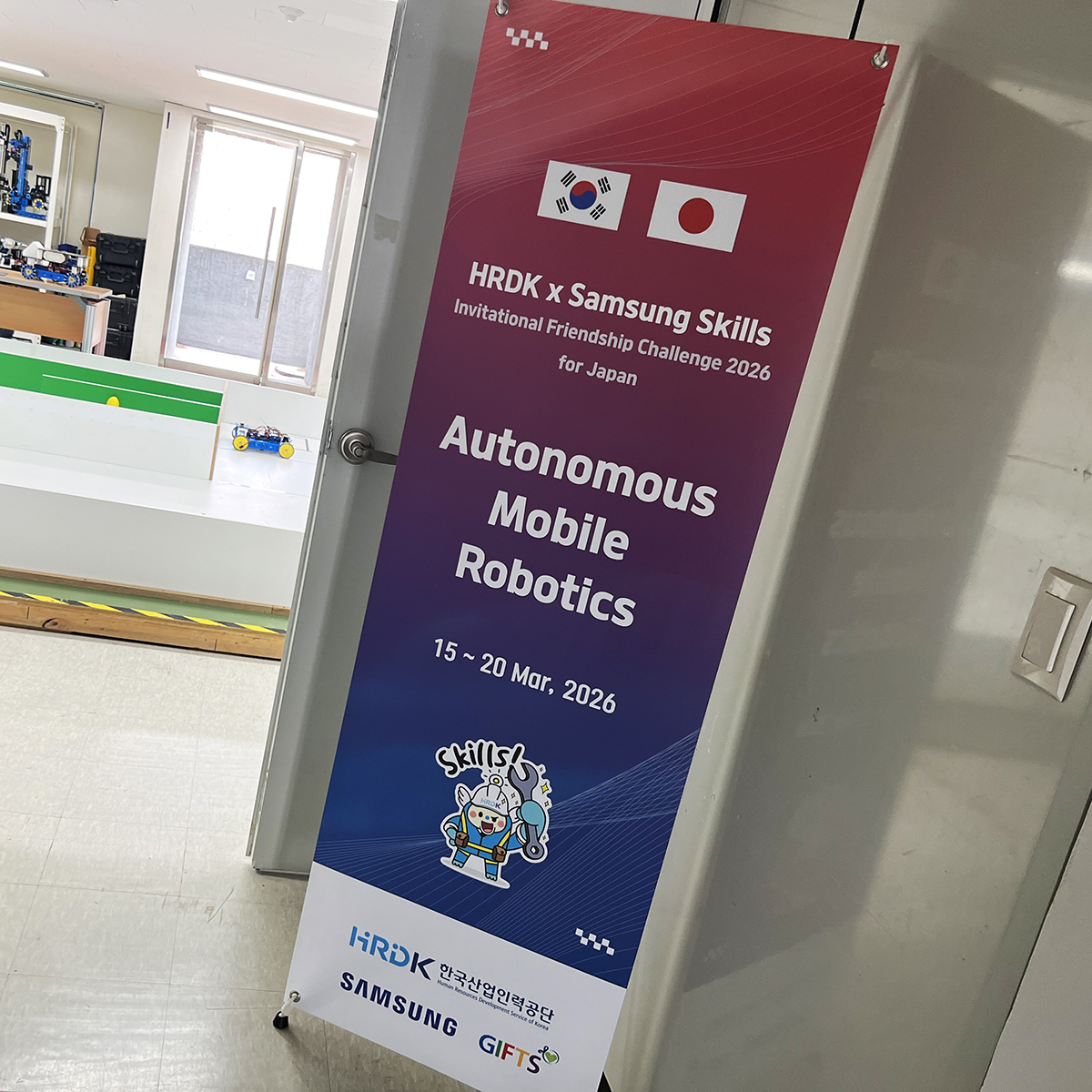 WorldskillsJ's tweet photo. Samsung Skills Invitation Friendship Challenge
第48回技能五輪国際大会 日本代表選手参戦！
「自律移動ロボット」職種
首藤 大輝 選手 &amp; 竹内 海晟 選手［株式会社デンソー］
#WorldSkillsJapan #WorldSkills #AutonomousMobileRobotics #WorldSkillsShanghai2026 #감사합니다 https://t.co/sazevWQYei